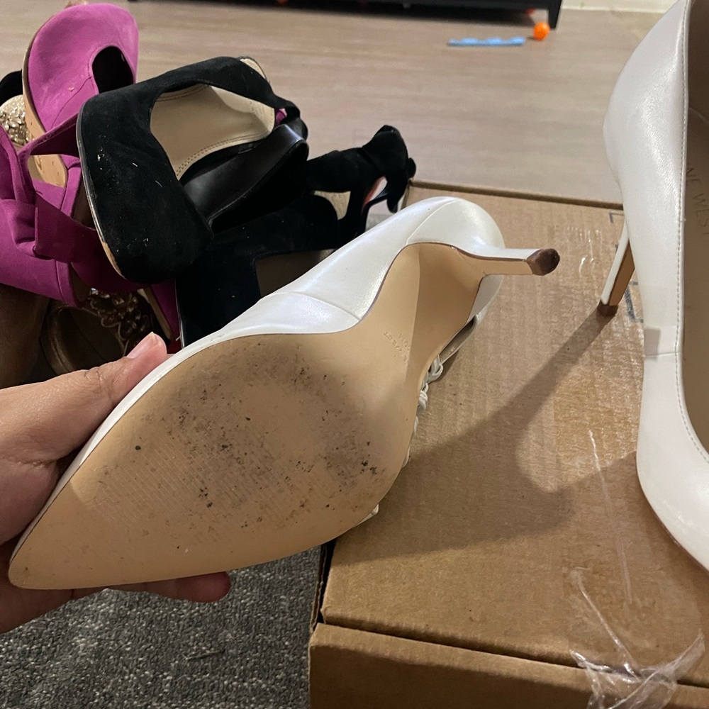 Nine West white Heels - Picture 4 of 4
